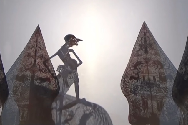 Petruk 1920 confronts Petruk 2020