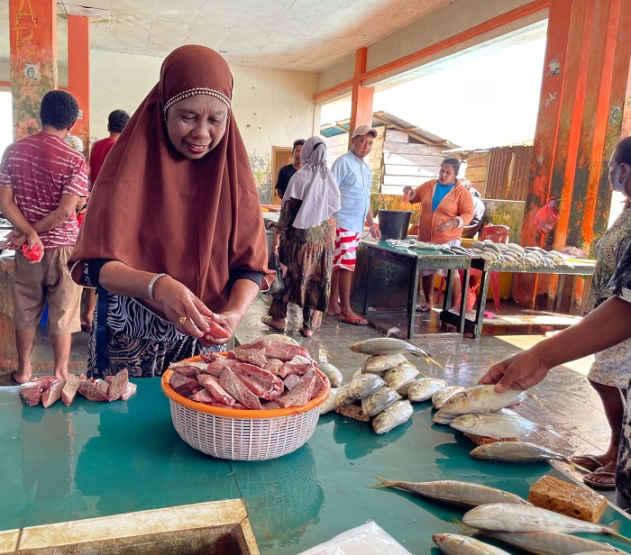 Photo essay: Looking for Dobo