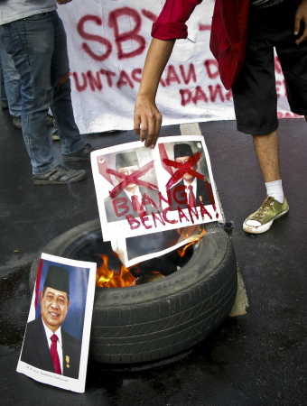 A storm in a bank vault